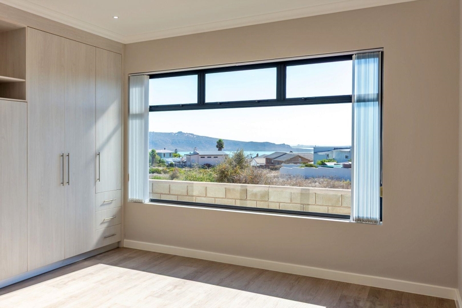 4 Bedroom Property for Sale in Myburgh Park Western Cape